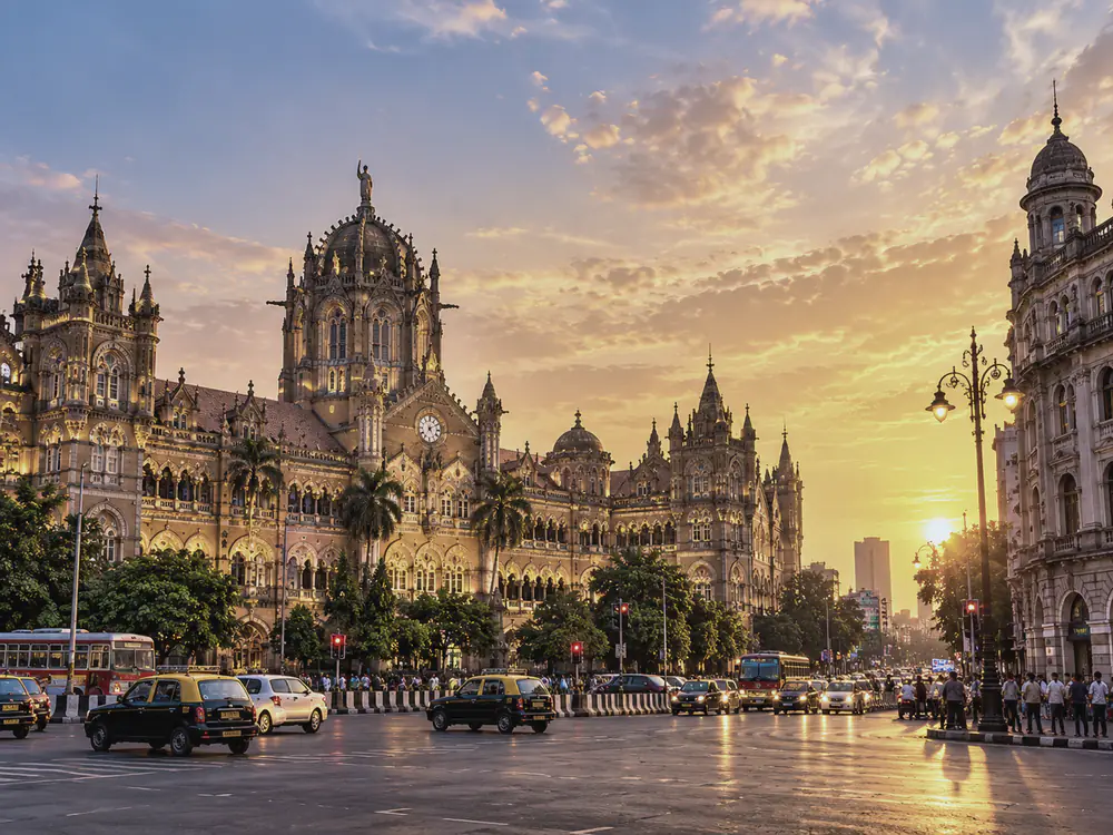 South Mumbai business district, reached from Wadala via the Eastern Freeway